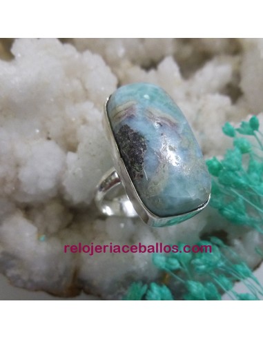 Sortija ajustable con piedra larimar