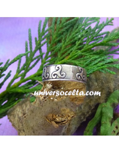 Anillo con Triskeles en Plata 146-0001