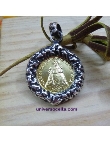 Medalla Oro 18 Quilates Virgen Niña Calada: Regalo Único y Original